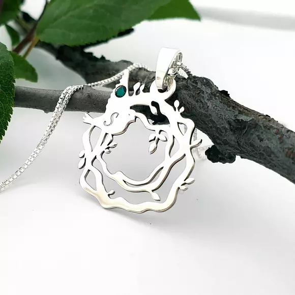 Családi Fészek Nyaklánc  - 1 Név - 925 Sterling Ezüst és Swarovski Kristály - Körkapocs