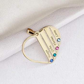 Családi Szív Medál - 4 Név - 14K Sárga Arany Swarovski Kristály