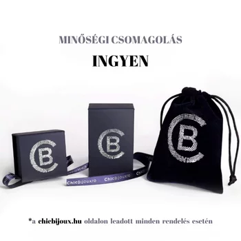 Személyre szabott nyaklánc - Csillag a szívek között - 3 név gravírozással - 18K sárga arannyal bevont 925-ös ezüst