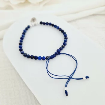 ÉLETERŐ Karkötő - Fatimai Kéz -  925 Sterling Ezüst Charm és gömbök 2,5 mm - Lapis Lazuli & Howlit Ásvány gyöngy - Kék zsinór