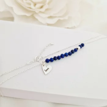 ÉLETERŐ nyaklánc - Az Élet Lüktetése - gravírozott szív medállal Lapis Lazuli ásványgyöngyökkel 4mm -  925 Sterling Ezüst