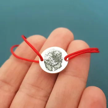 Érme karkötő ujjlenyomattal - Ezüst 925, piros zsinór