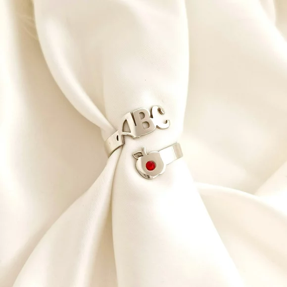 Ezüst Gyűrű Swarovski kristályokkal - Az ábécé ragyogása