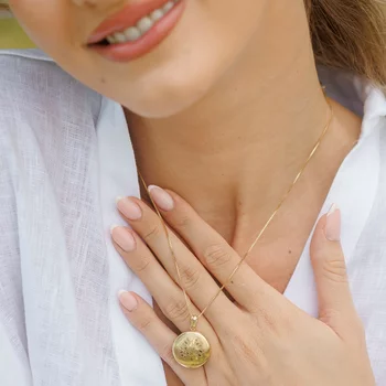 Fényképes Kerek Nyaklánc -Tree of Life -  925 Sterling Ezüst 18K Sárga Arany bevonattal - Körkapocs