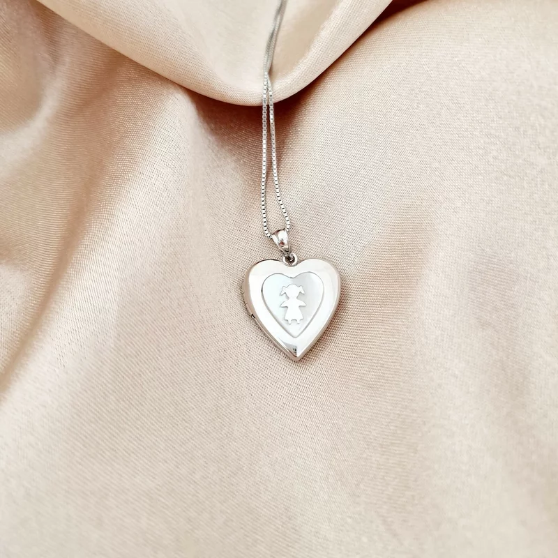 Fényképes Szív Nyaklánc - Girl & Mother of Pearl - Ezüst 925 Ródium bevonattal