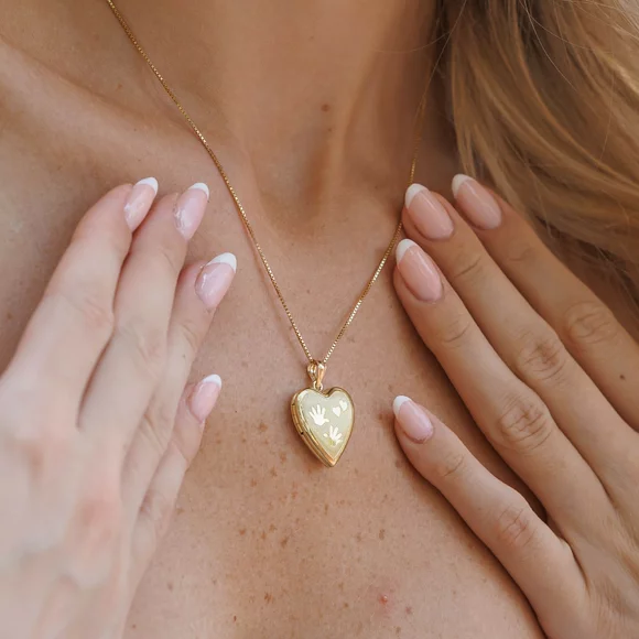 Fényképes Szív Nyaklánc - Handprints and Hearts - Ezüst 925 - 18K Sárga Arany Bevonattal