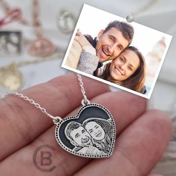 Gravírozott Fénykép Nyaklánc - Mesélő Szív - Dombormű Gravírozás - 925 Sterling Ezüst