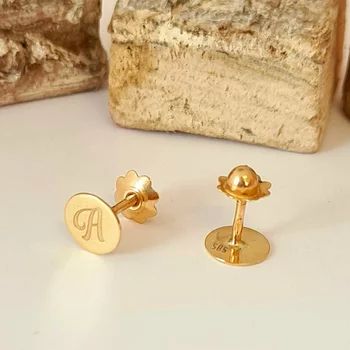 14K Baba Érme Fülbevaló Monogrammal