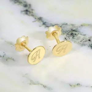 14K Baba Érme Fülbevaló Monogrammal
