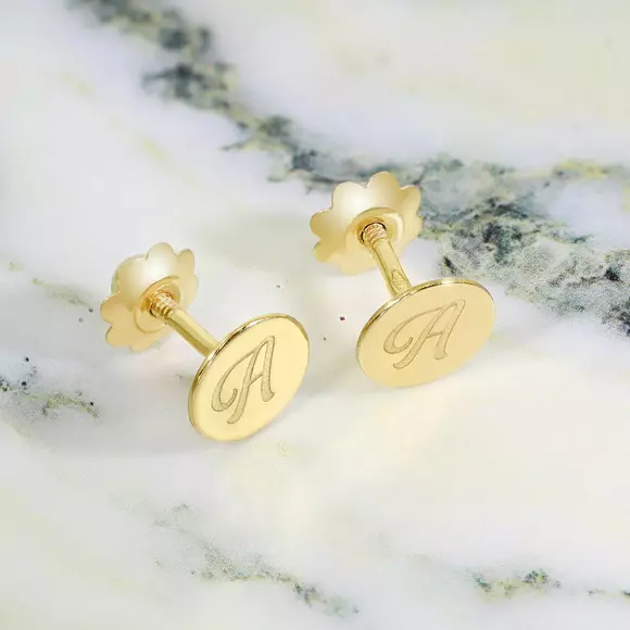 14K Baba Érme Fülbevaló Monogrammal
