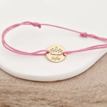 Hercegnő Karkötő - 12 mm Érme Névvel - 18K Sárga Aranyozott Sterling Ezüst - Állítható Méret - Különböző Színű Zsinór