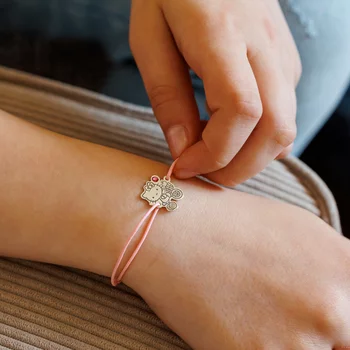 Ezüst Hello Kitty Karkötő Swarovski kristállyal és állítható zsinórral