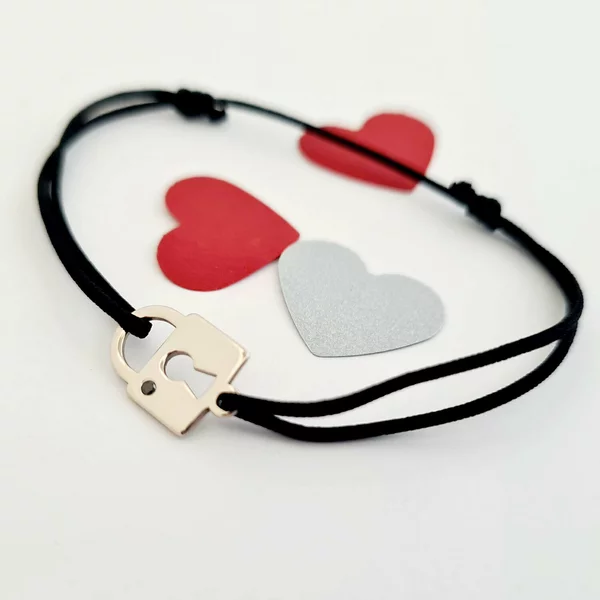 14K Lakat Karkötő Gyémánttal és állítható zsinórral A