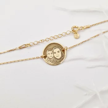 Karkötő Gravírozott Fénykép - Mindig Közel - 18K Sárga Aranyozott 925 Sterling Ezüst - Dombormű Gravírozás - Lánc