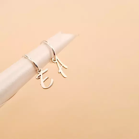 Ezüst Monogram Karika Fülbevaló