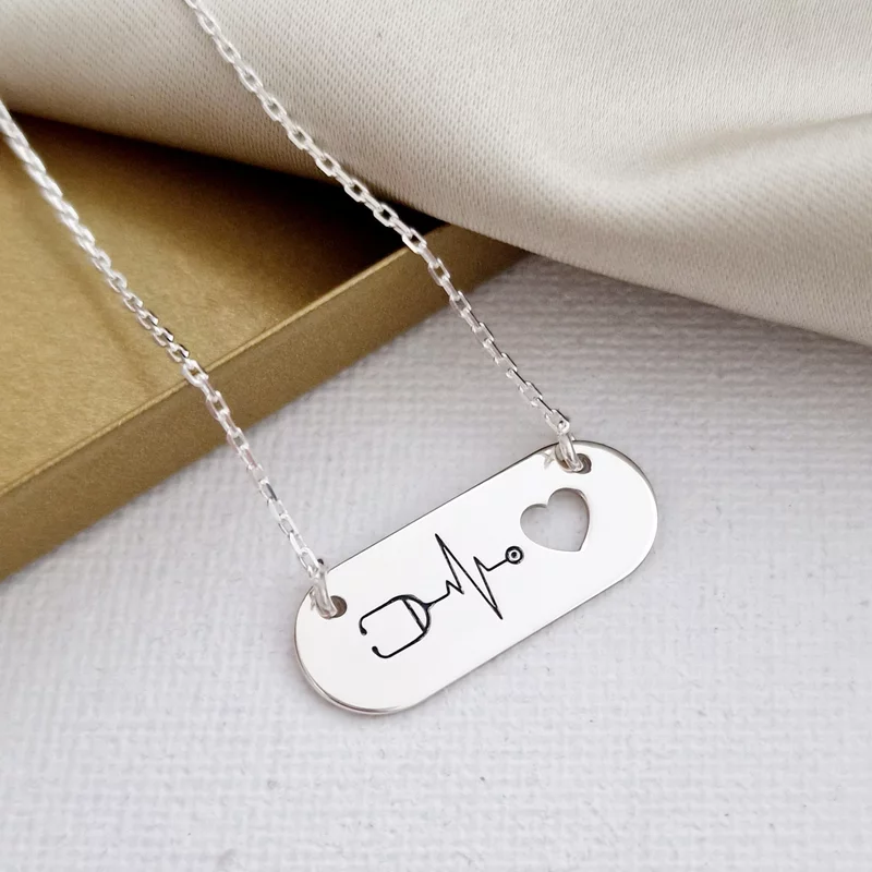 Ezüst Sztetoszkóp Nyaklánc Kivágott Szívvel