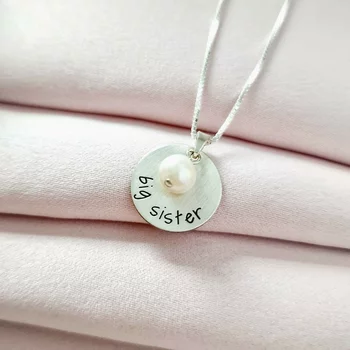 Middle Sister Nyaklánc – 925 Sterling Ezüst és Gyöngycsepp Charm