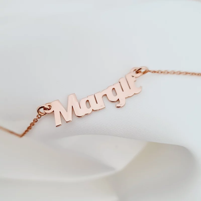 Neves Nyaklánc - 18K Rozé Aranyozott 925 Sterling Ezüst Név - Körkapocs