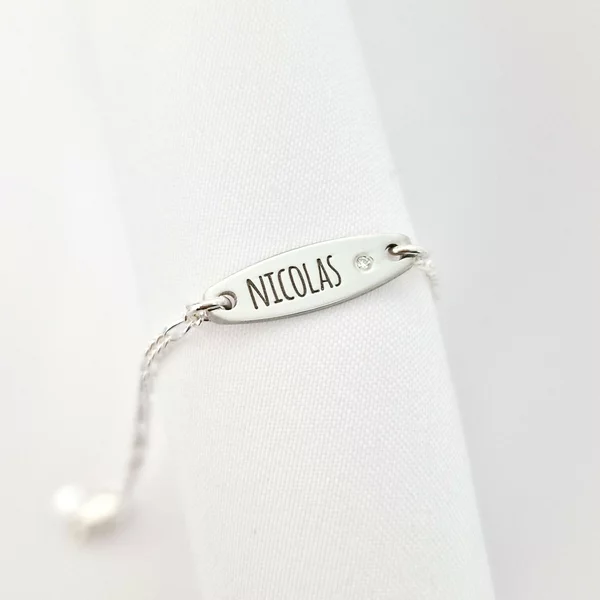 Névvel Gravírozott Karkötő – Természetes Gyémánt - Ródiumozott 925-ös Sterling Ezüst - Kisfiús/lányos Lánc