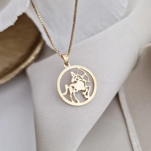 Nyilas Csillagjegy Nyaklánc - 18K Sárga Aranyozott 925 Sterling Ezüst - Körkapocs