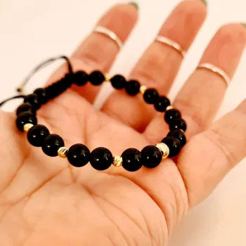 Féldrágakövekből készült karkötő - Onyx 2 x 2 1 5 mm-es golyóval és 10 3 mm-es golyóval 14K aranyból - Tartós és állítható fekete zsinór