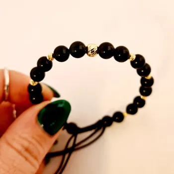 Féldrágakövekből készült karkötő - Onyx 2 x 2 1 5 mm-es golyóval és 10 3 mm-es golyóval 14K aranyból - Tartós és állítható fekete zsinór
