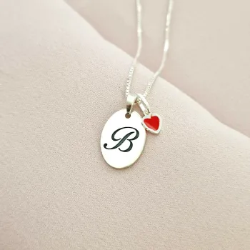 Love Initial Nyaklánc – Ovális Medál és Szív Charm – 925 Sterling Ezüst