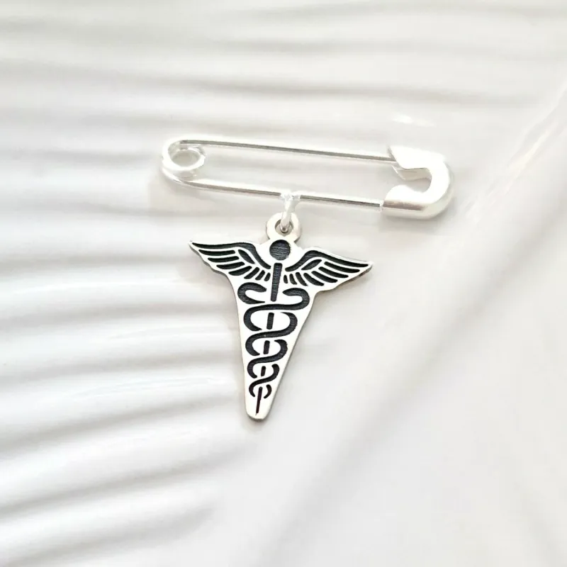 Biztostű Bross – Caduceusz Szimbólum – 925 Sterling Ezüst
