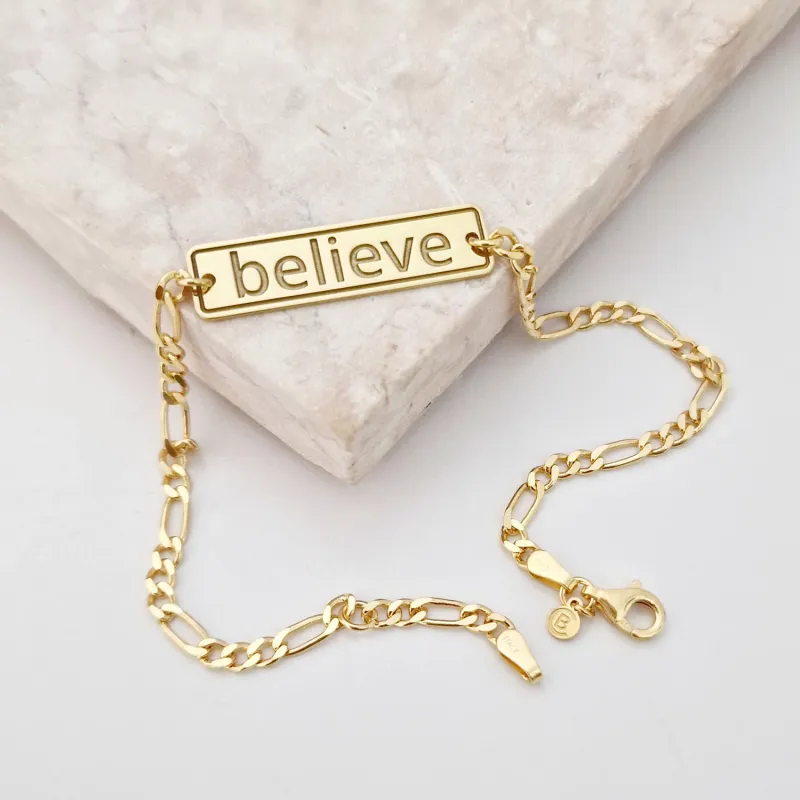 Gravírozott Lemez Karkötő – BELIEVE  - 18K Sárga Arannyal bevont 925-ös Ezüst - Férfi Lánc