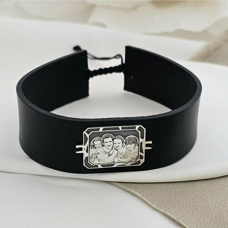 Karkötő Gravírozott Fénykép - Berámázott Pillanat - 925 Sterling Ezüst - Dombormű Gravírozás - Természetes Bőr - Állítható Méret