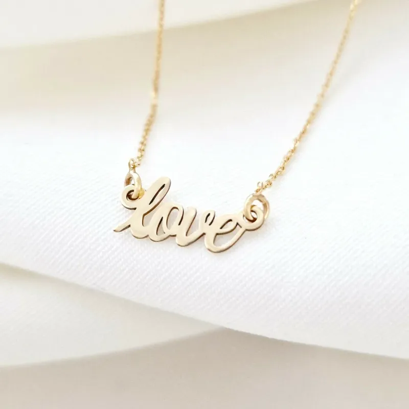 LOVE Nyaklánc - 9K Sárga Arany - Körkapocs