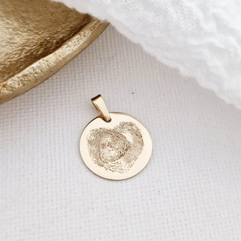 14K Érme Medál  Szív Alakú Újjlenyomatokkal