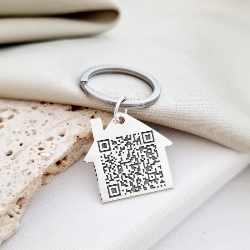 QR Kódos Kulcstartó - 925 Sterling Ezüst Házikó - Rozsdamentes Acél Karika