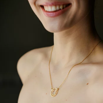 Római Kör Nyaklánc - Medál Születési Dátum Római Számokkal - 18K Sárga Aranyozott 925 Sterling Ezüst - Körkapocs