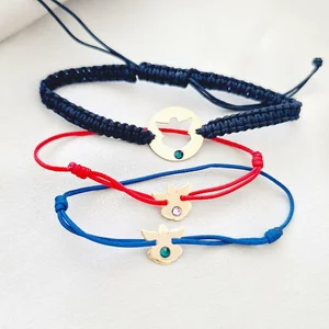 Személyre szabott családi ékszerszett – 3 karkötő - Angyalkák Swarovski kristályokkal – 14K Sárga arany – Állítható zsinór