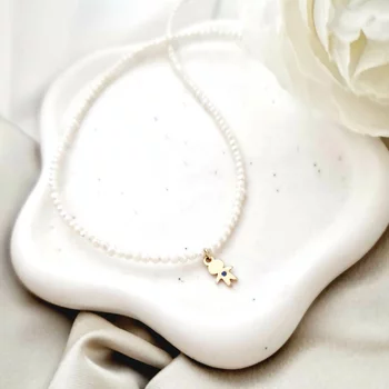 Személyre szabott karkötő - Az Ártatlanság Rezgései - Gyöngysor és Kisfiú Charm Szafírral - 925-ös Ezüst 18K Sárga arany bevonattal