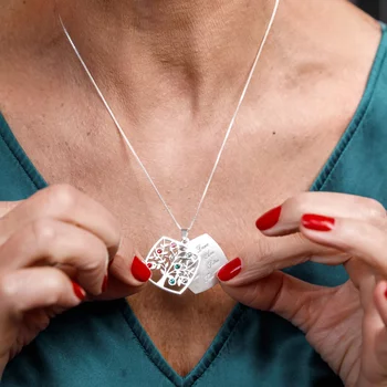 Ezüst Egymást Átfedő Életfa Nyaklánc Swarovski kristályokkal