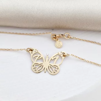 14K Pillangó nyaklánc monogrammal