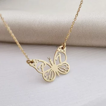 14K Pillangó nyaklánc monogrammal