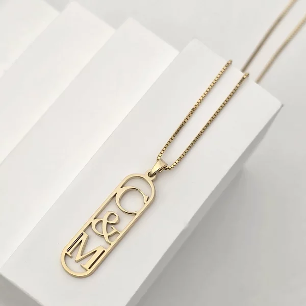 Személyre Szabott Monogramos Nyaklánc – 18K Sárga Aranyozott 925 Sterling Ezüst