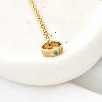 Személyre szabott nyaklánc - A Kapcsolódás Rezgései - Henger névvel és drágakővel - 925-ös Ezüst 18K Sárga arany bevonattal