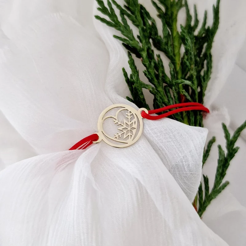 Ünnepi Karkötő – Szív Hópehely – 9K Sárga Arany – Állítható Zsinórral