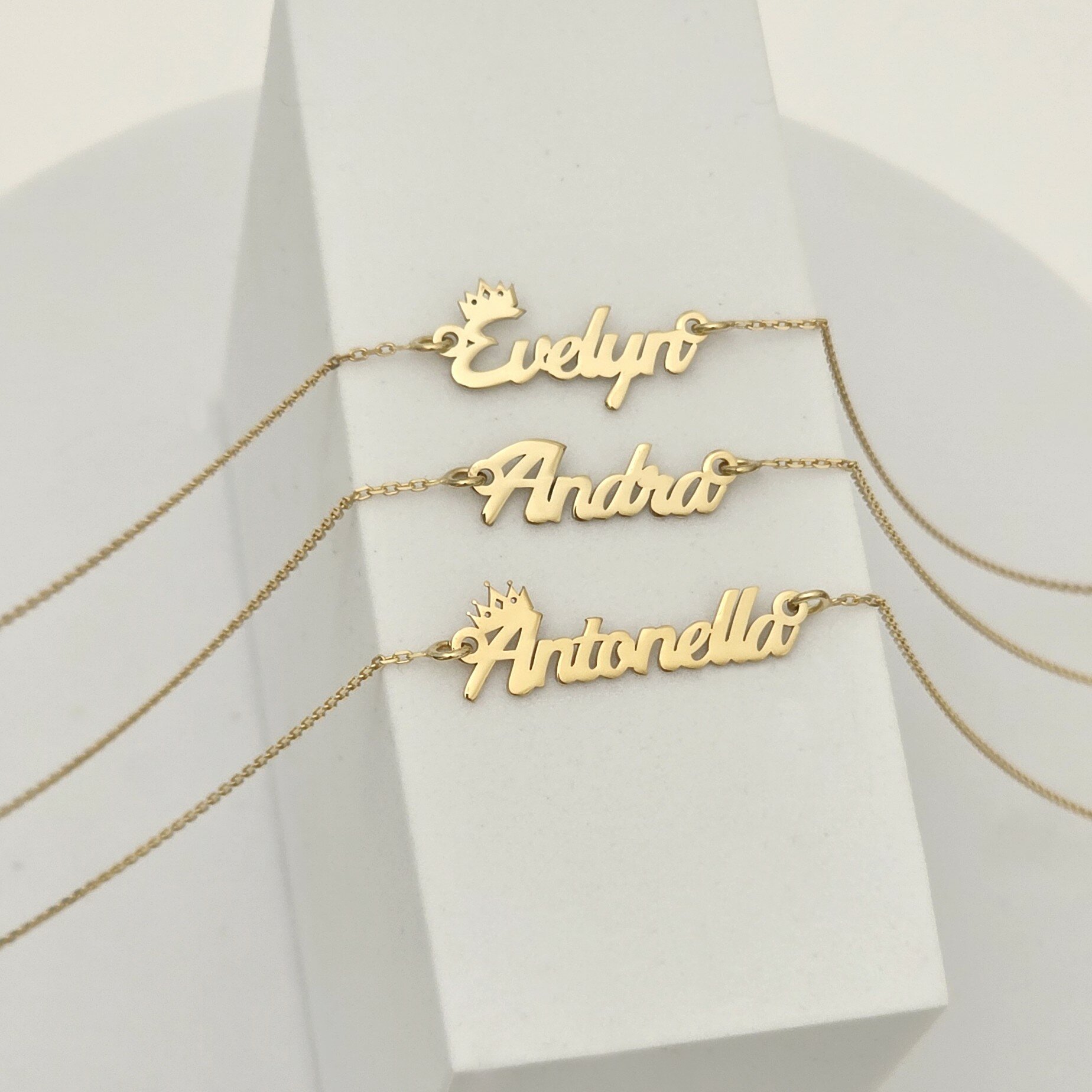 Numele tău, mereu aproape