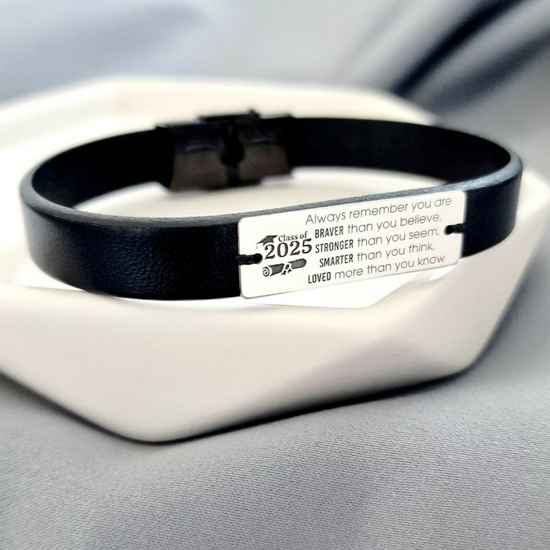 Bratara barbateasca cu piele neagra - Placuta personalizata cu text absolvire- Argint 925 - Inchizatoare neagra inox picture - 3