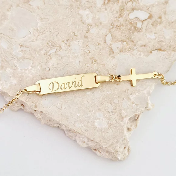 Bratara bebe - Placuta cu nume - Simbol cruciulita si lantisor - Argint 925 placat cu Aur Galben 18K
