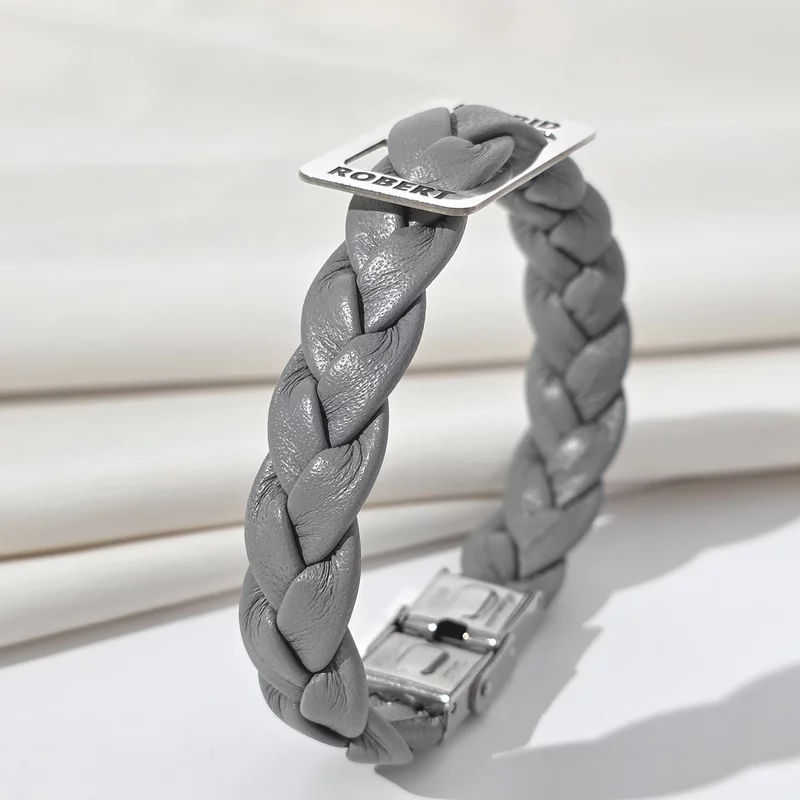 Bratara personalizata cu Charm placuta si nume gravate -  Piele impletita gri - Argint 925 - Inchizatoare clips din otel inoxidabil picture - 2