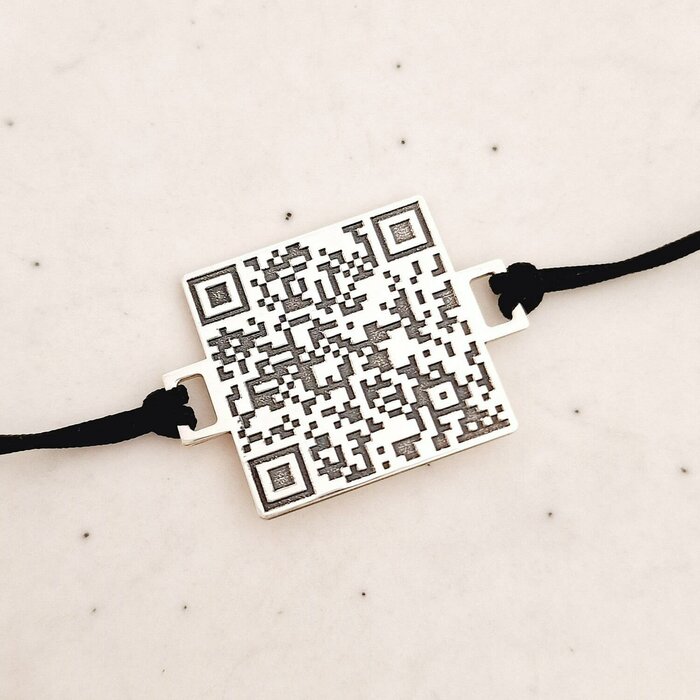 Bratara personalizata cu QR code - Argint 925 si snur reglabil