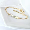 Bratara placuta - Forma soricel gravat cu nume personalizat - Argint 925 placat cu Aur Galben 18K - Cu lantisor fata/baiat