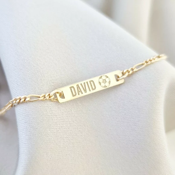 Bratara placuta si minge de fotbal - nume personalizat - Argint 925 placat cu Aur Galben 18K - Cu lantisor fata/baiat