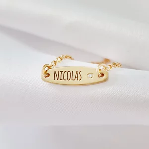 Brățară placuta personalizata cu nume de baiat – Diamant natural - Argint 925 placat cu Aur Galben 18K - Cu lantisor fata/baiat